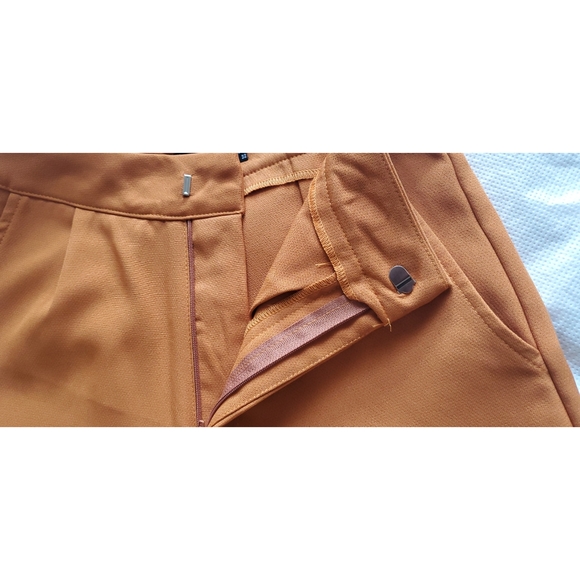 Mustard Cropped Pants - Picture 5 of 6